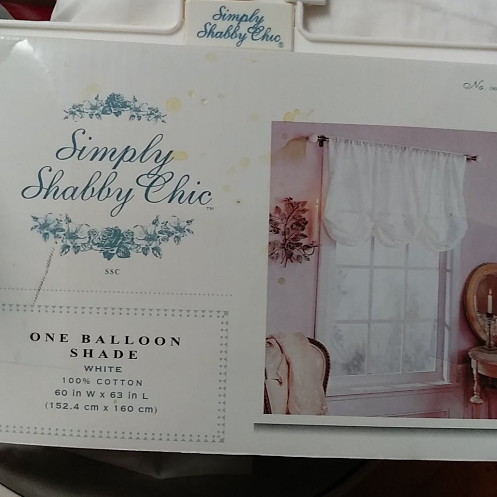 Simply Shabby Chic Balloon Shade